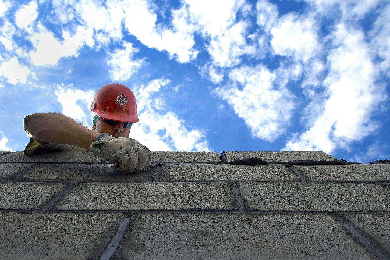 Zaprawa murarska – podstawa dobrego budowania z cegły