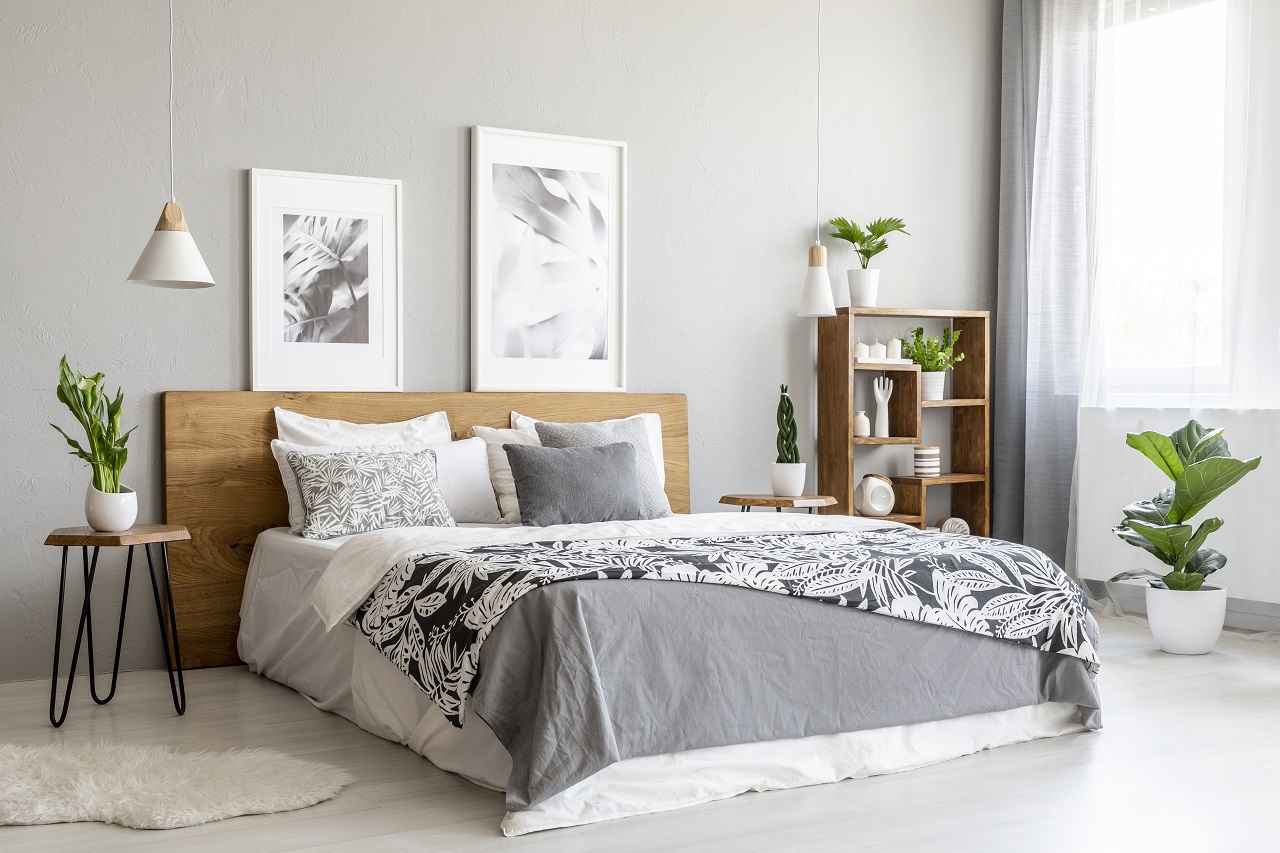 Przytulna sypialnia – jak urządzić krok po kroku