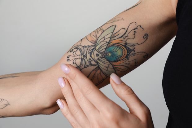 Jakie istnieją sposoby usunięcia tatuażu?